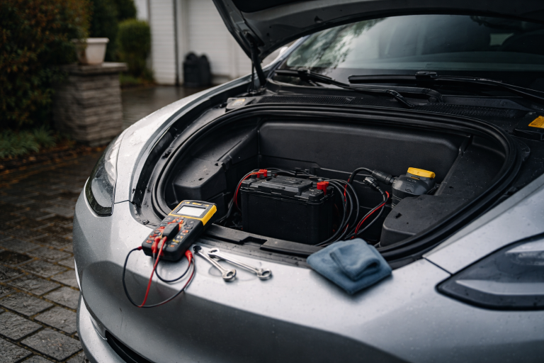 Jeg troede min elbil var død - det var bare 12V-batteriet